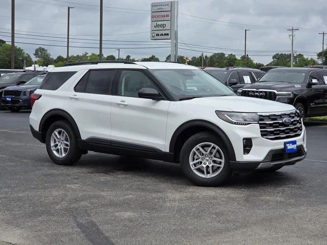 New 2026 Star White Metallic Tri-Coat Ford Active image 2