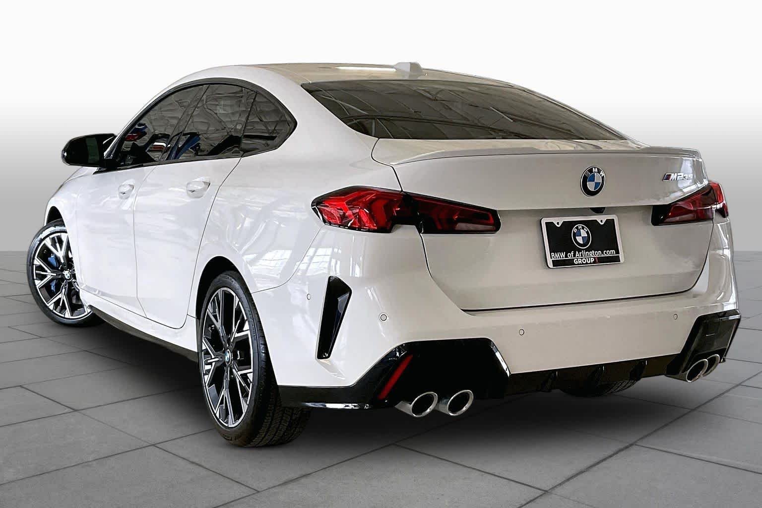 2025 BMW 2 Series M235 - Photo 11
