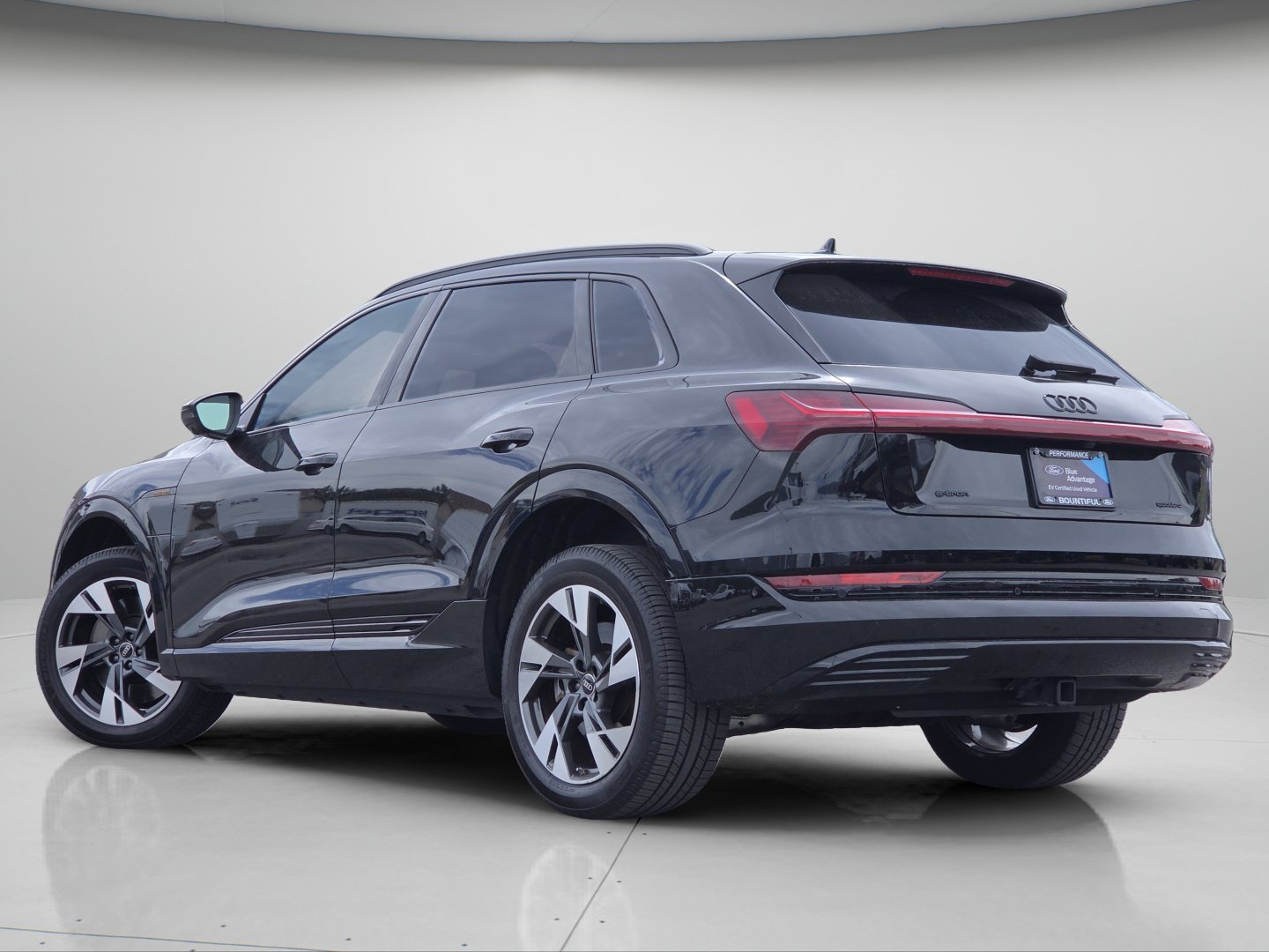 Certified Used 2023 Mythos Black Metallic Audi Premium image 21