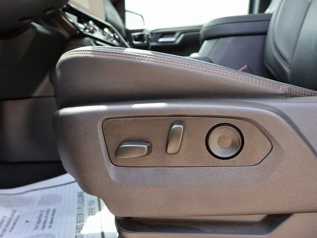 Certified Used 2025 Summit White GMC AT4 image 38