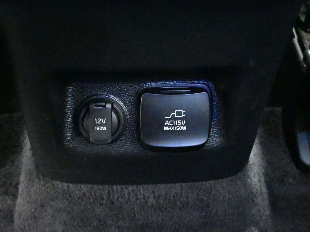 Used 2023 Green Kia SX-Prestige image 57