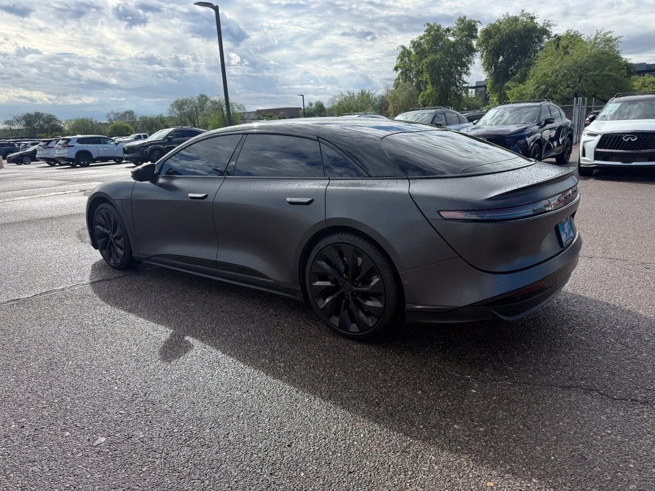 Used 2022  Lucid Grand Touring image 6
