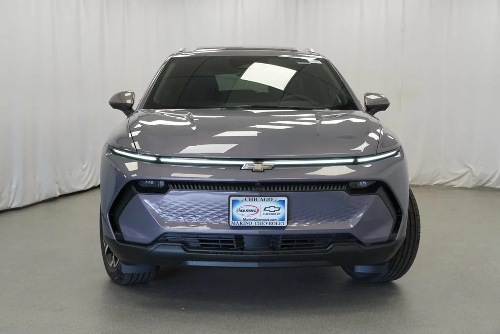 New 2026 Galaxy Gray Metallic Chevrolet LT image 32