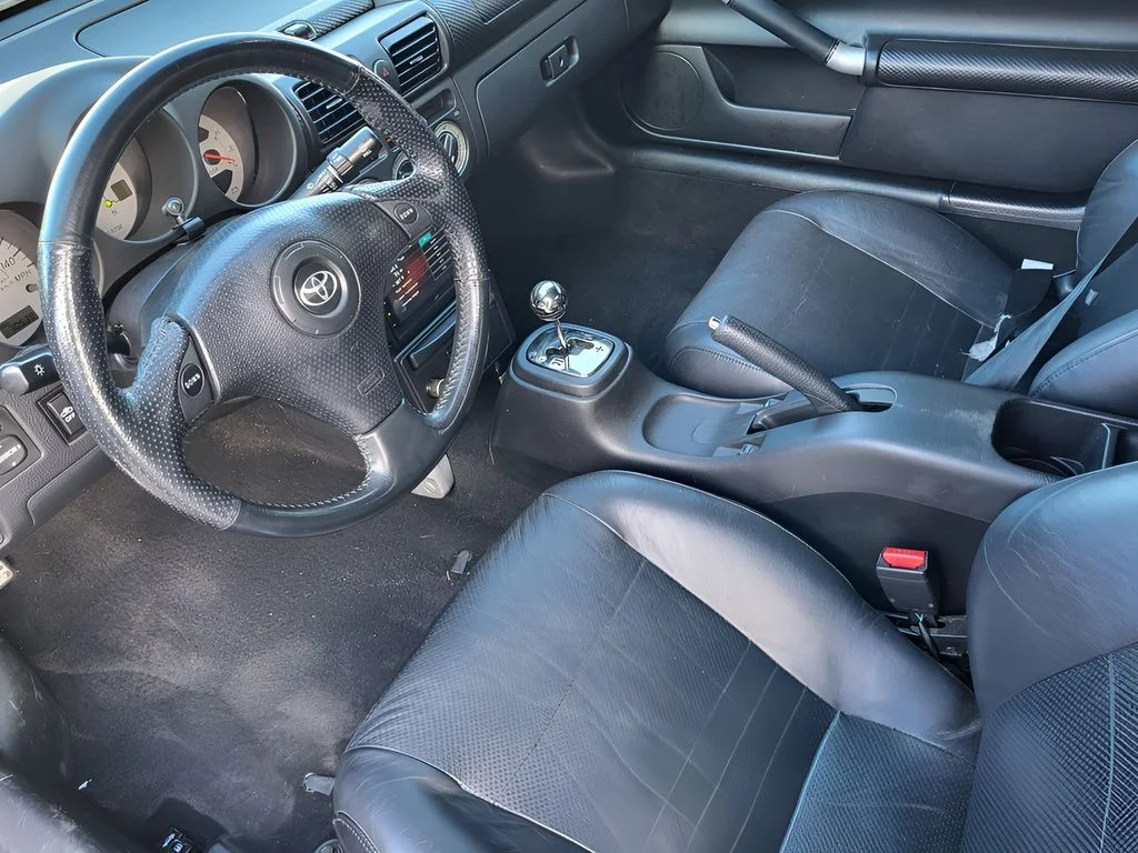 Used 2005 Absolutely Red Toyota Base image 12