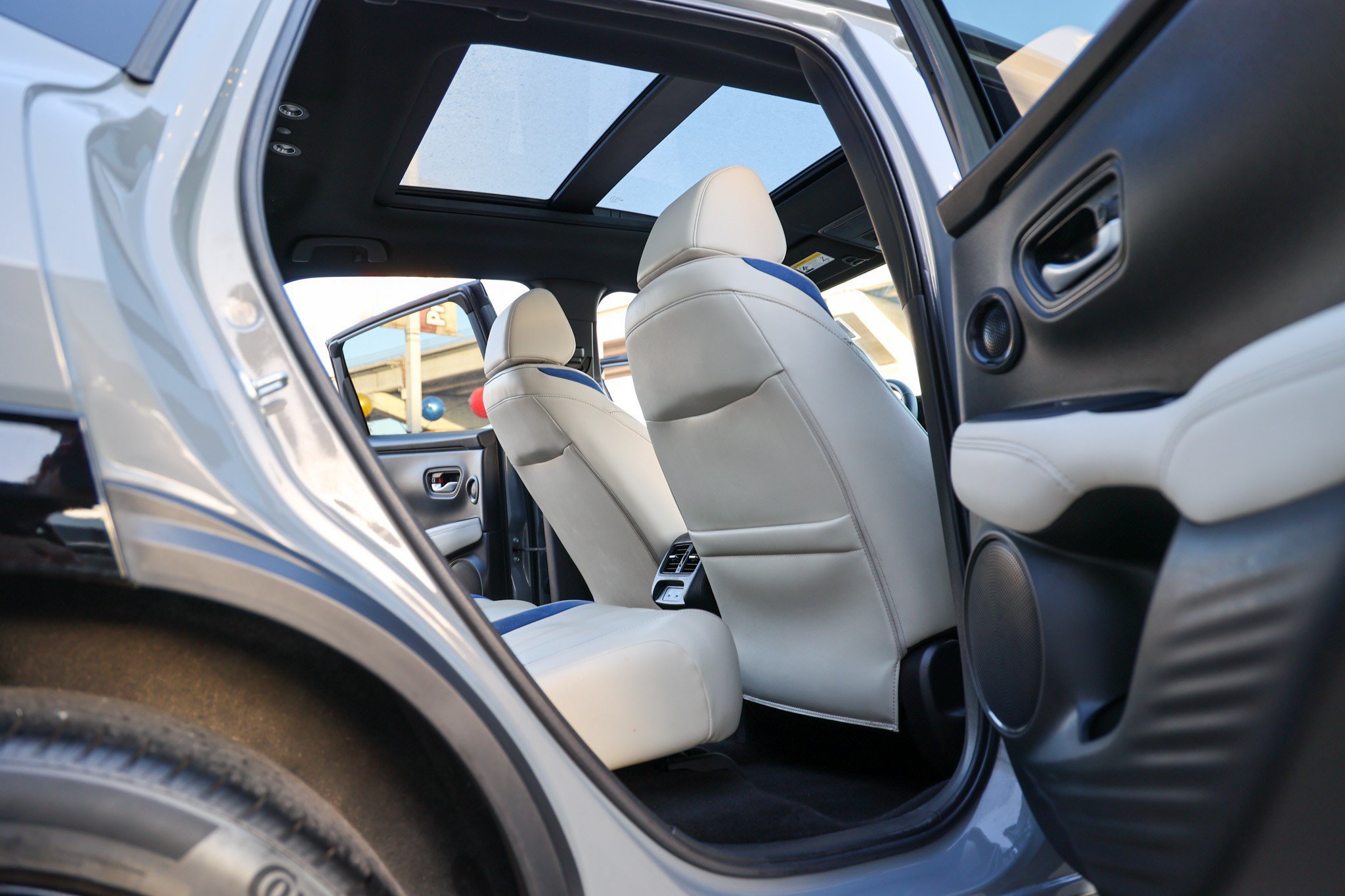 Used 2025 Gray Acura w/A-Spec Advance Package image 38