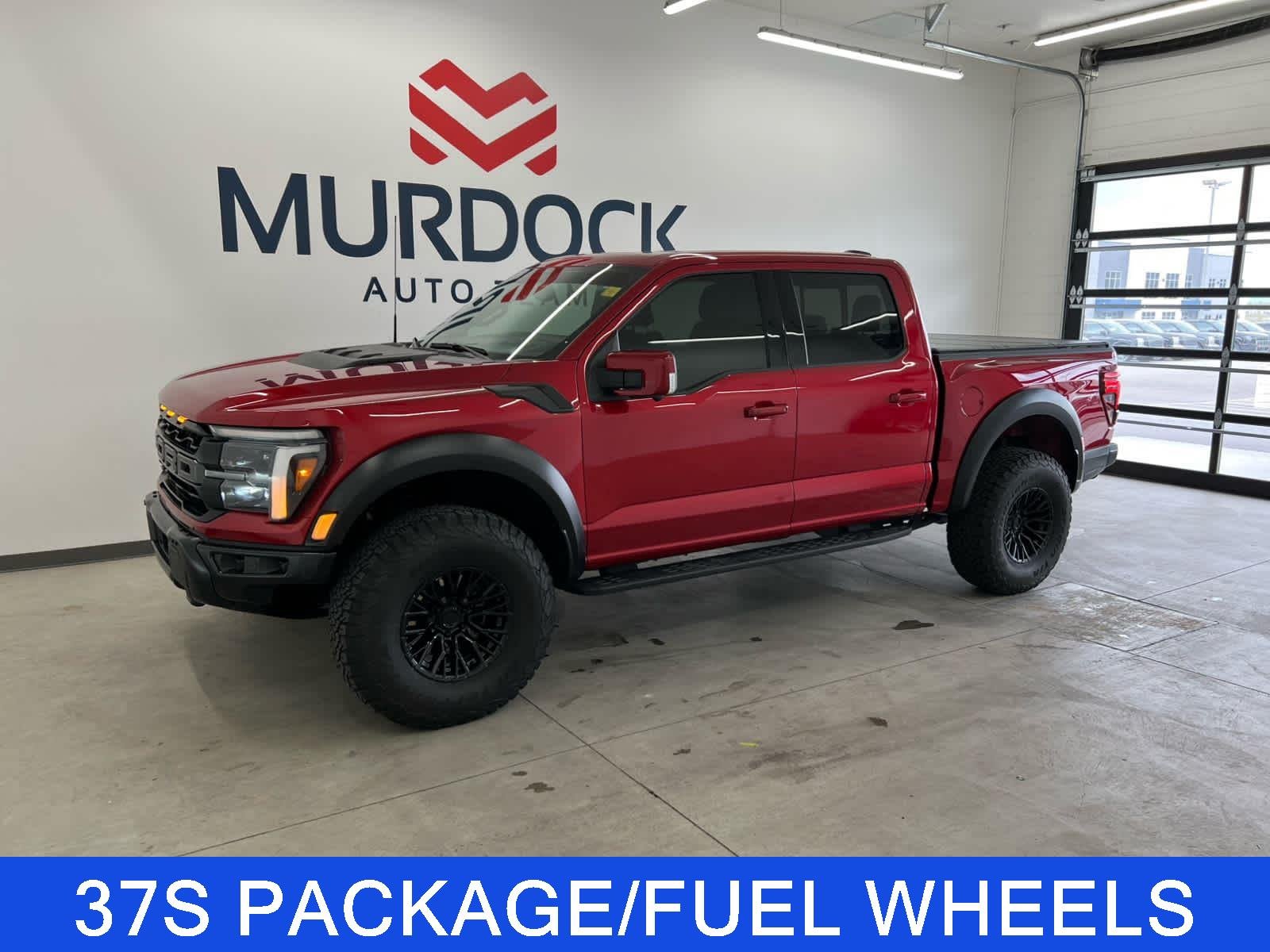 Used 2025 Rapid Red Metallic Tinted Clearcoat Ford Raptor image 1