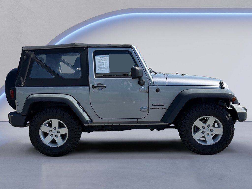 Used 2014 Billet Metallic Clearcoat Jeep Sport image 2