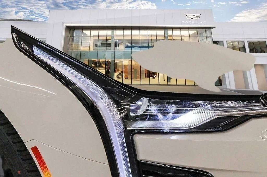 Used 2025 Summit White Cadillac Sport image 31