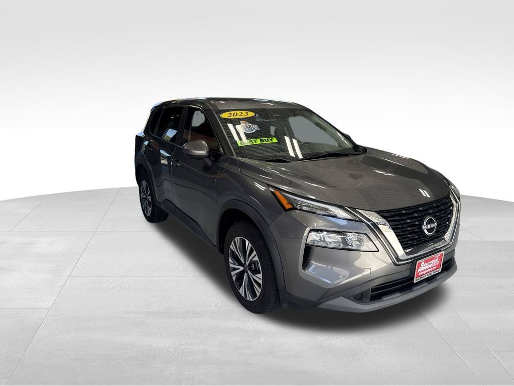 Used 2023 Gray Nissan SV image 12