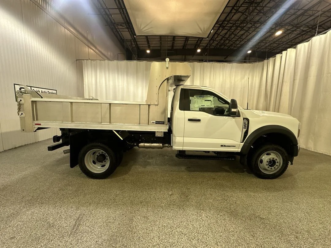 New 2025 Oxford White Ford F-550® XL image 5