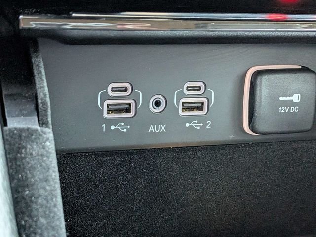Used 2022 Gray Jeep Limited image 25
