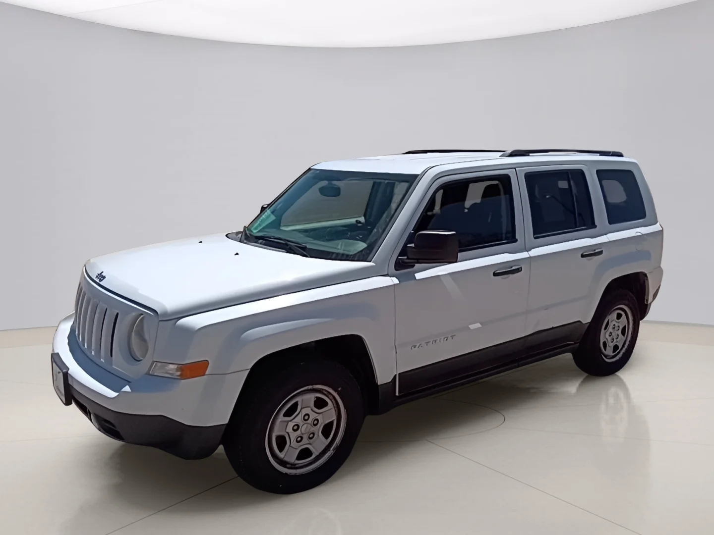 Used 2016 White Jeep SPORT SUV image 1