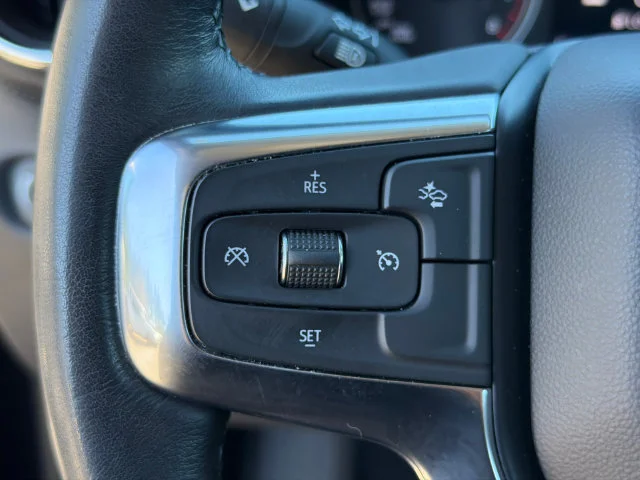 Used 2022 IRON GRAY METALLIC Chevrolet LT image 25