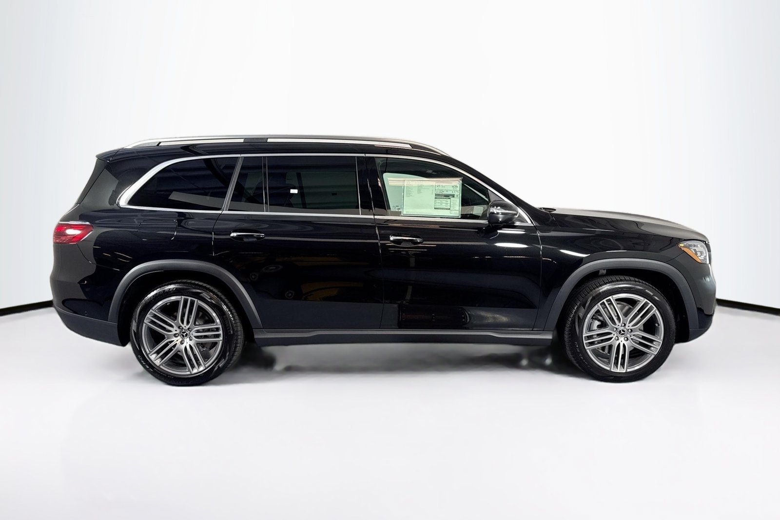 New 2026 Obsidian Black Metallic Mercedes-Benz GLS 450 image 4