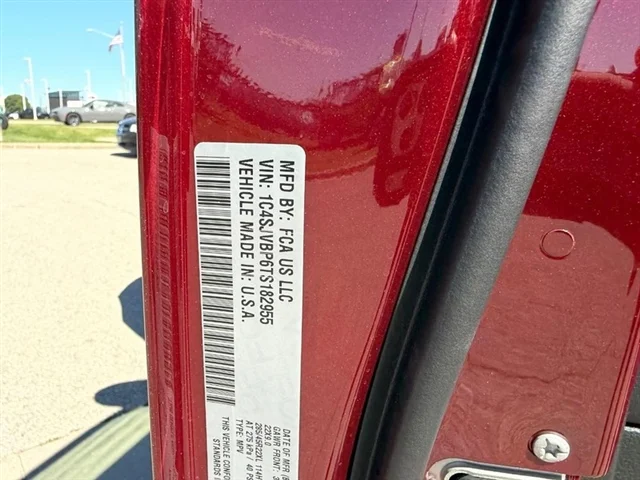 New 2026 Velvet Red Pearl-Coat Exterior Paint Jeep Limited Reserve image 27