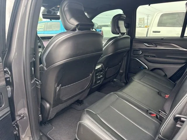 Used 2023 Baltic Gray Metallic Clearcoat Jeep Overland image 16