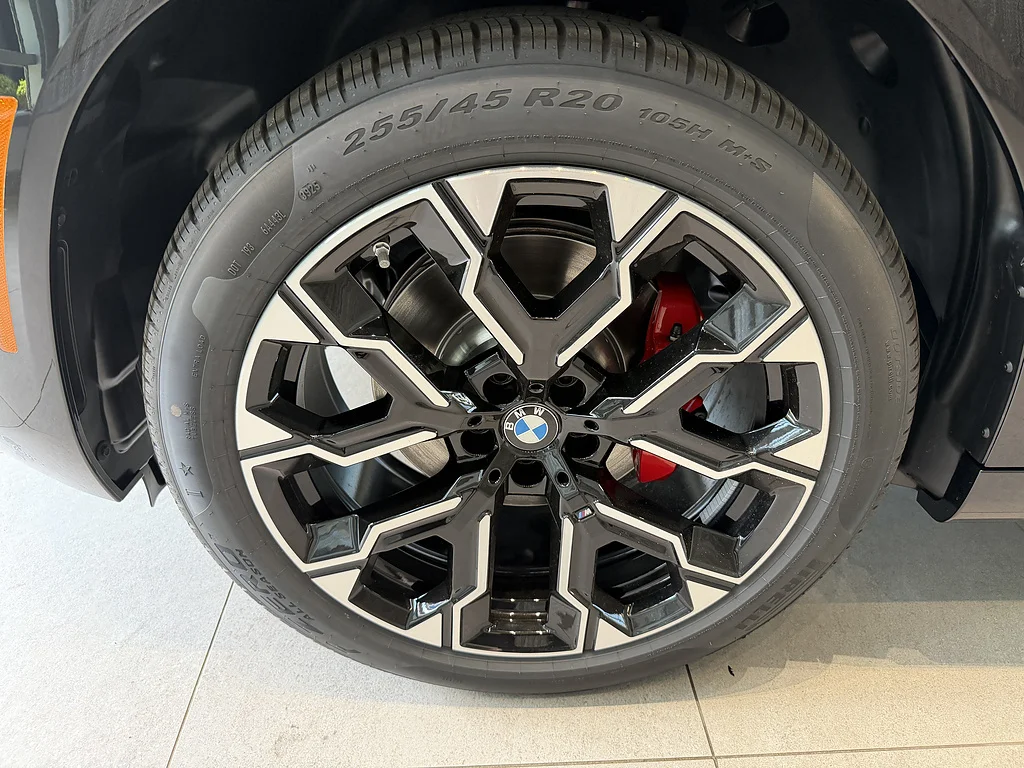New 2026 Black Sapphire Metallic BMW 30 xDrive image 8