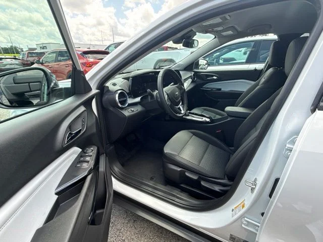 Used 2026 White Chevrolet LT image 20