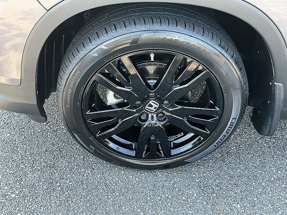 Used 2021 Gray Honda Special Edition image 9