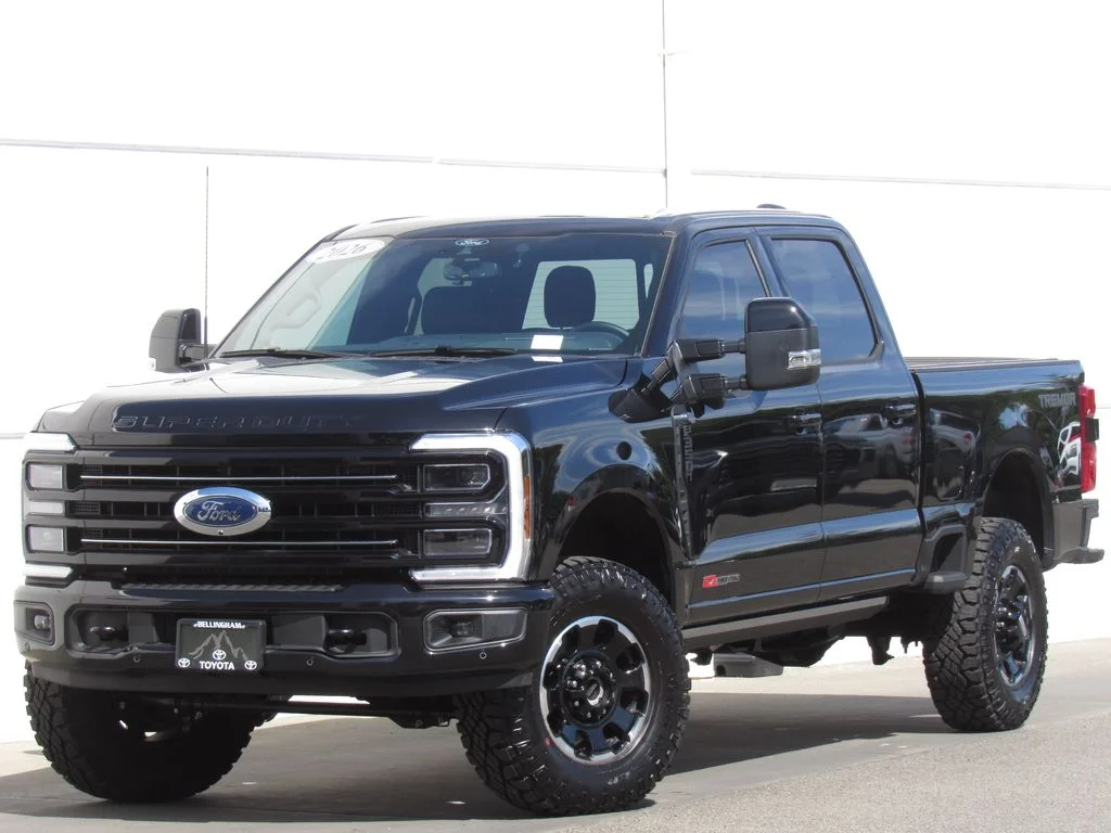 2026 Ford F-350 Platinum 4x4 Crew Cab 6-3/4' Box SRW's photo