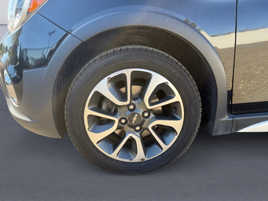 Used 2021 Black Chevrolet ACTIV image 9