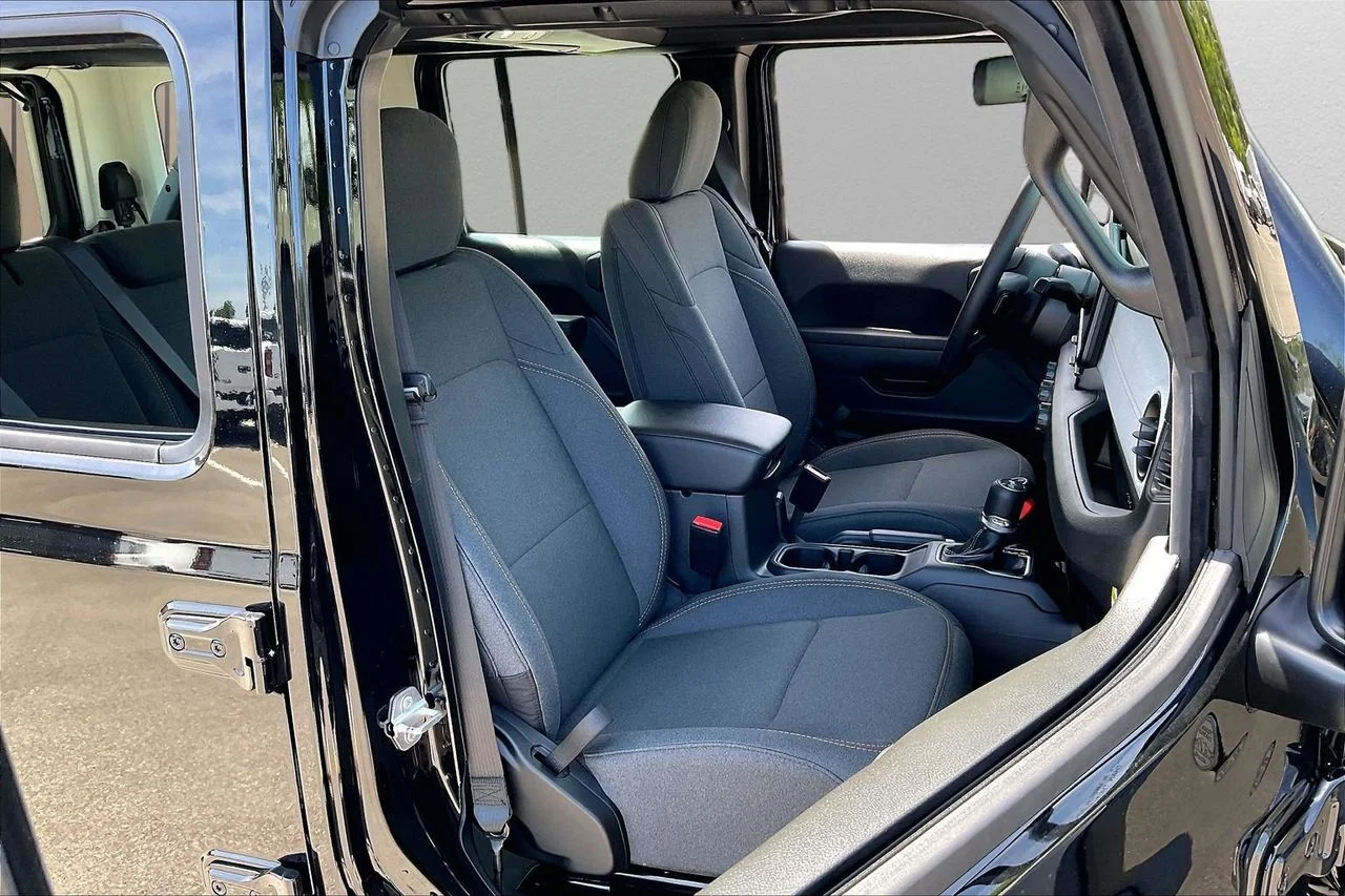 New 2026 Black Clear-Coat Exterior Paint Jeep Sport image 20