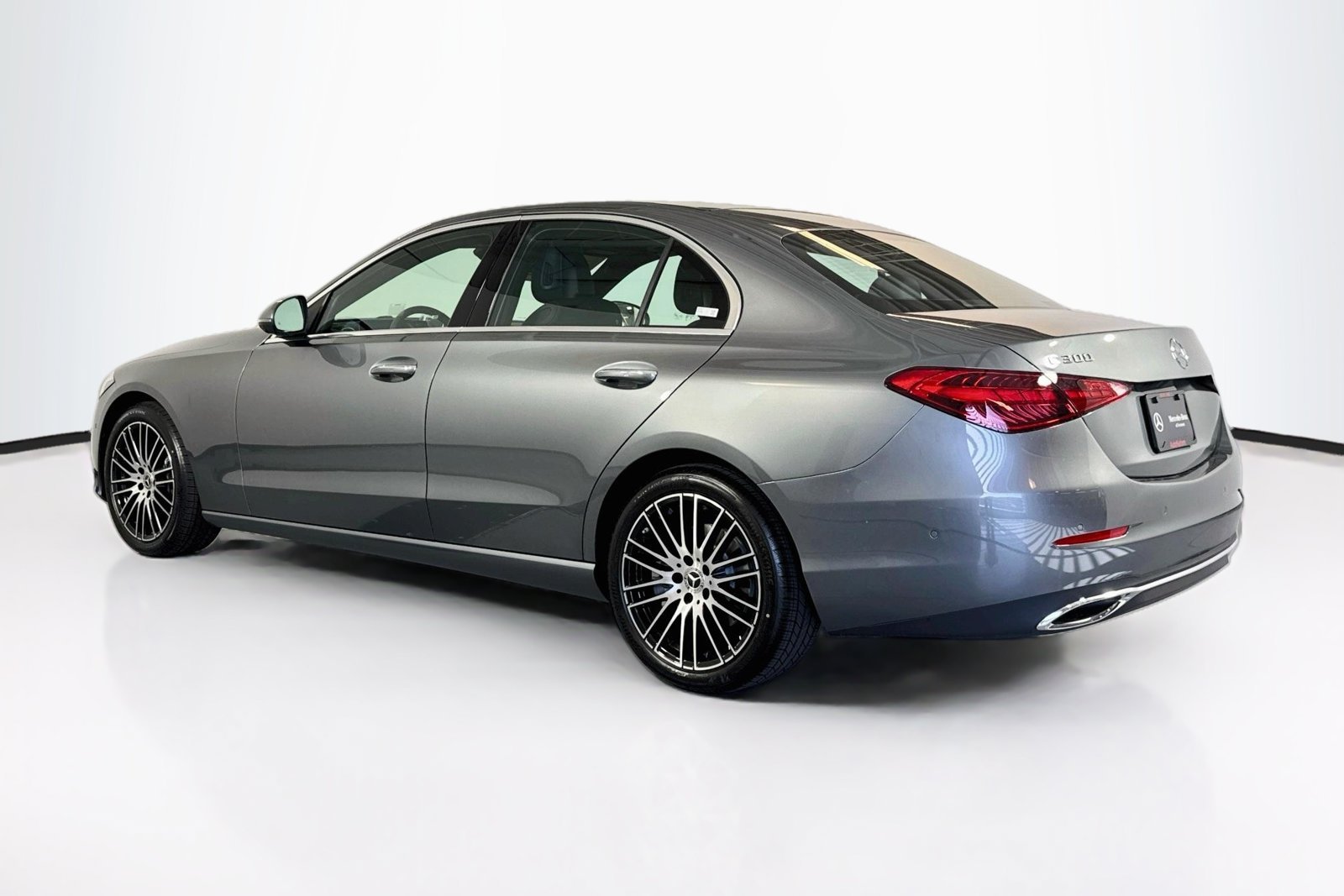New 2026 Selenite Grey Metallic Mercedes-Benz C 300 image 7