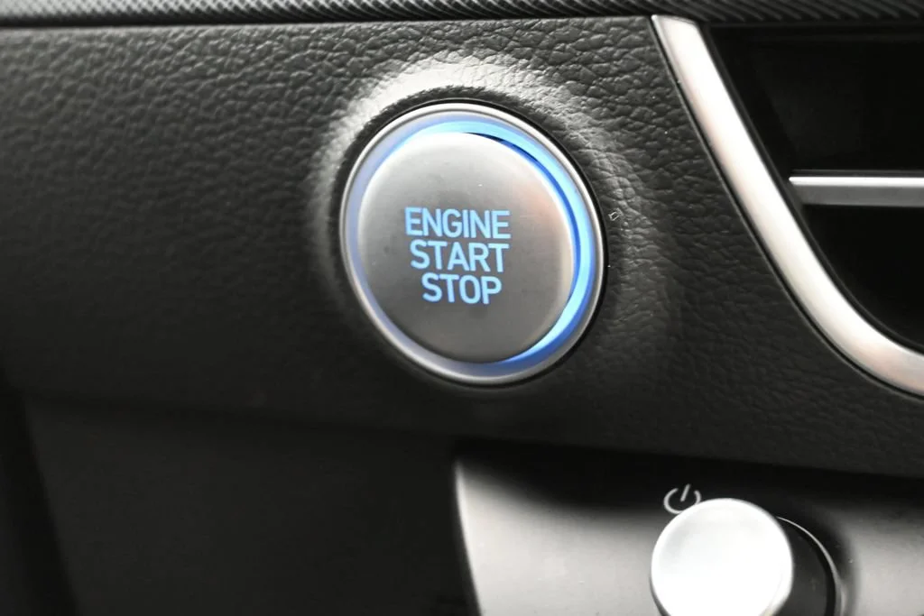 Used 2025 Blue Hyundai SEL image 12
