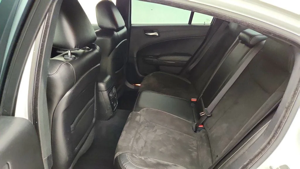 Used 2019 White Knuckle Clearcoat Dodge Charger GT w/ Performance Handling, Plus & Blacktop Pkgs image 23