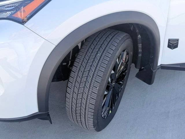 New 2026 Everest White Pearl TriCoat Nissan Dark Armor™ image 37