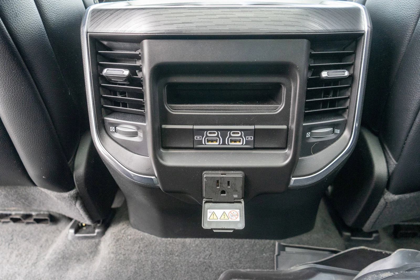Used 2023 Diamond Black Crystal Pearlcoat Ram Laramie image 30