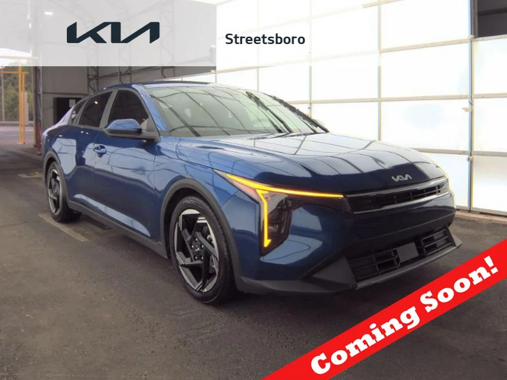 2025 Kia K4 EX AT's photo