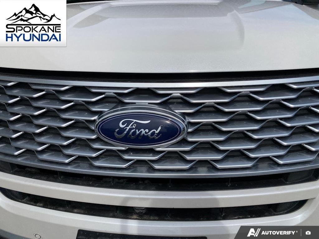 Used 2018 White Platinum Metallic Tri-Coat Ford Platinum image 12