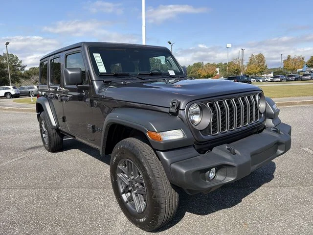 New 2026 Granite Crystal Metallic Clear-Coat Exterior Paint Jeep Sport S image 3