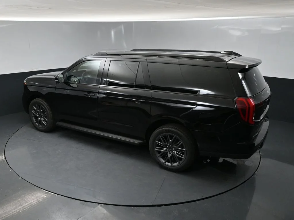 New 2026 Black Ford Platinum image 37