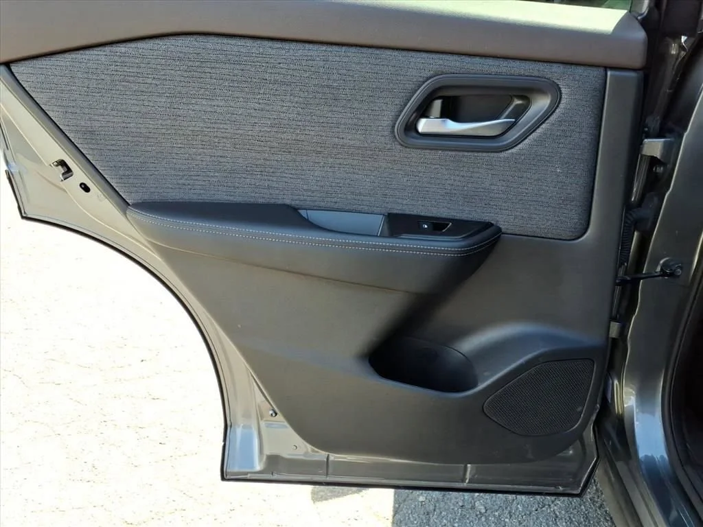 Used 2023 Gun Metallic Nissan SV image 24