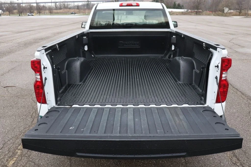 Used 2025 Summit White Chevrolet WT image 27