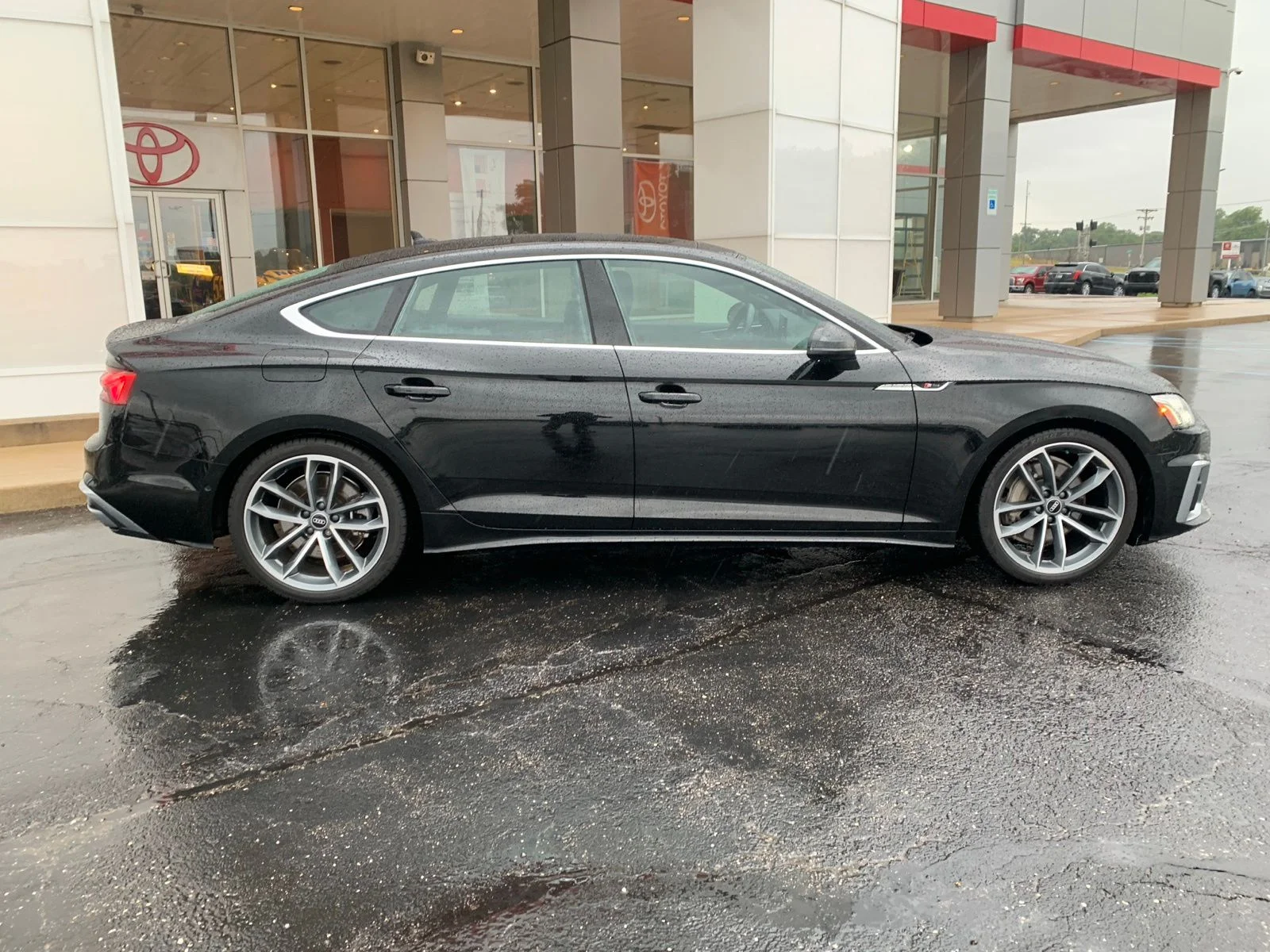 Used 2021  Audi 45 S line Prestige image 8
