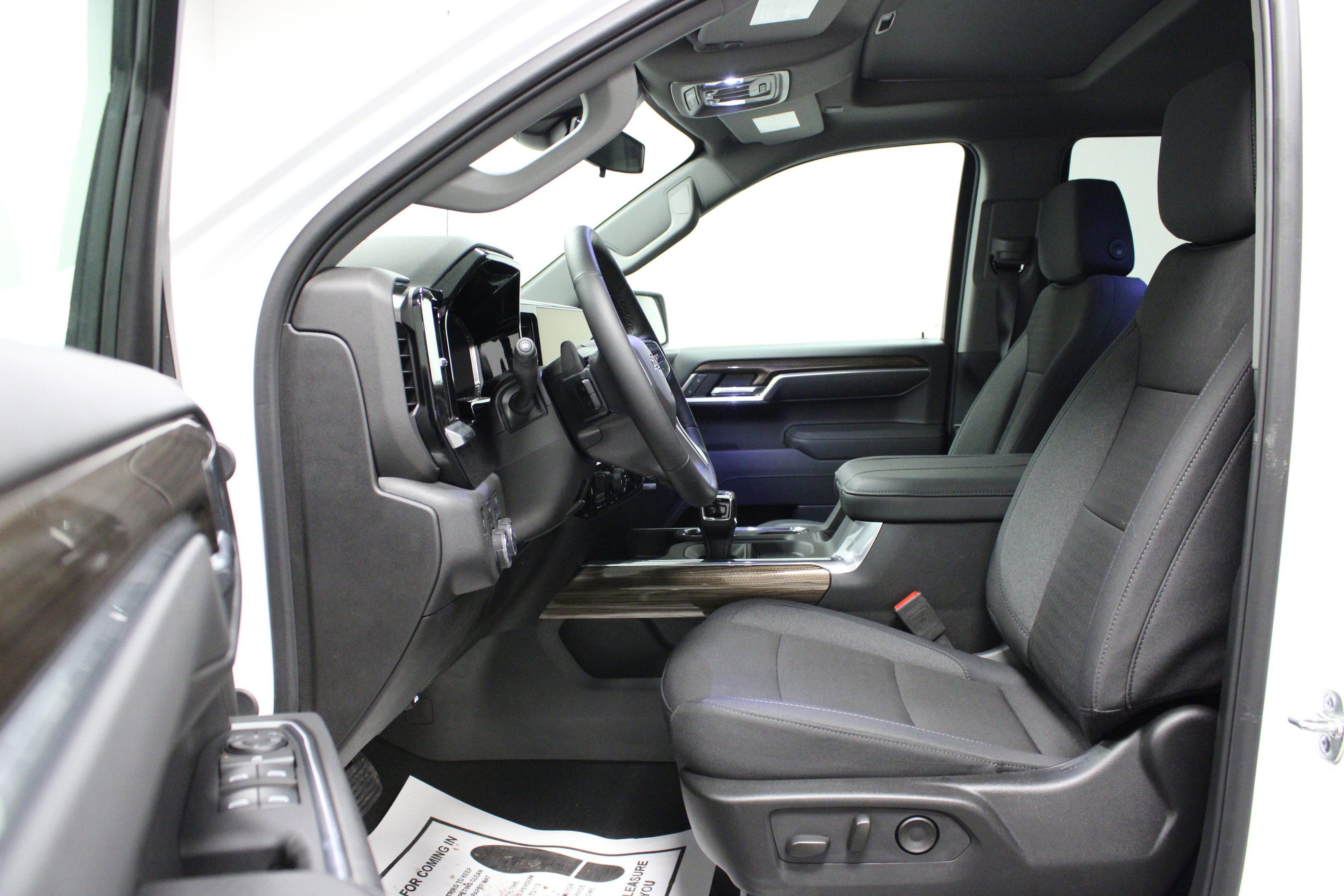 2025 Chevrolet Silverado 1500 RST - Photo 12