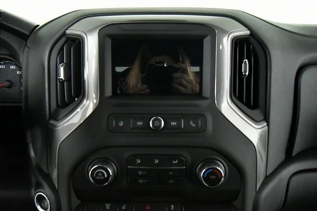 New 2026 Summit White Chevrolet Work Truck image 4