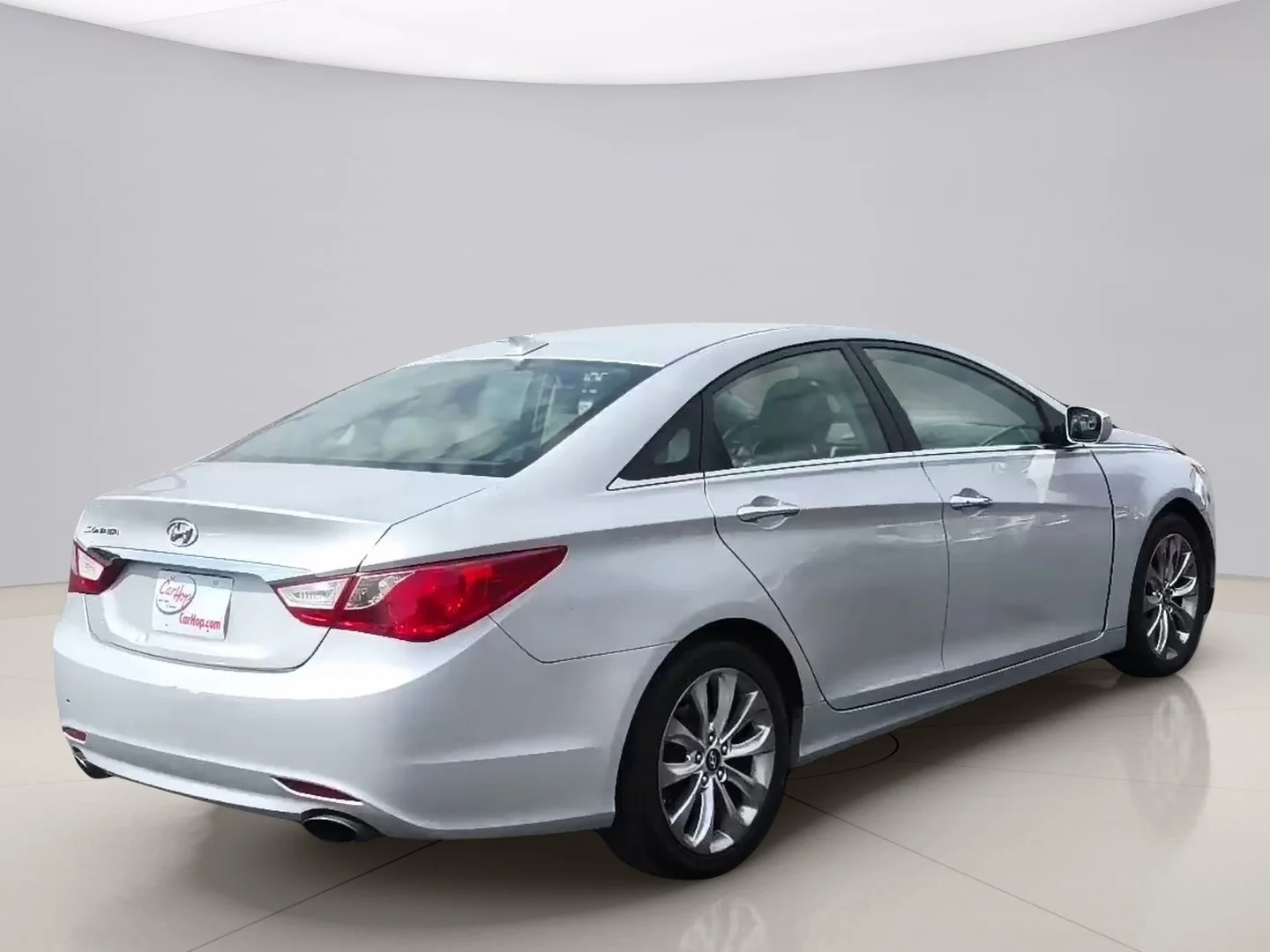 Used 2011 Silver Hyundai LIMITED image 5