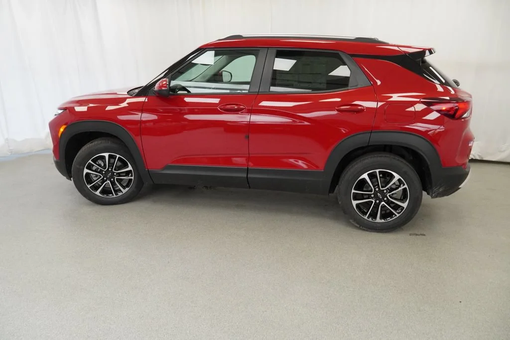 New 2026 Apex Red Chevrolet LT image 38