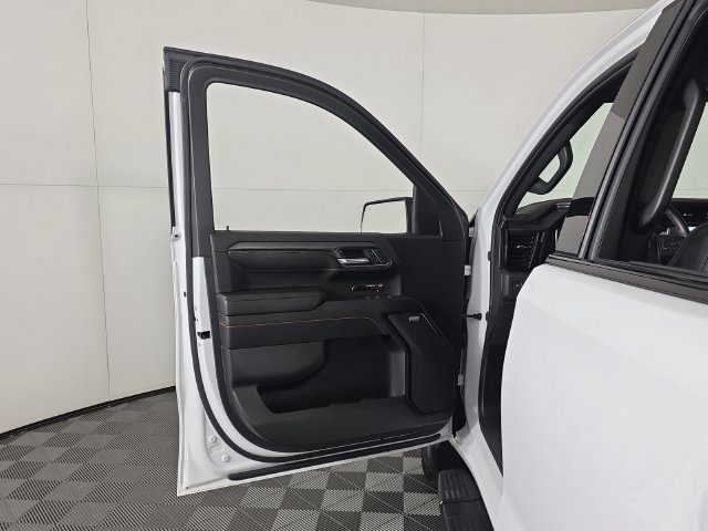 Used 2024 Summit White GMC AT4 image 27