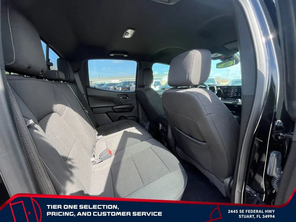 Certified Used 2025 Onyx Black GMC Elevation image 18