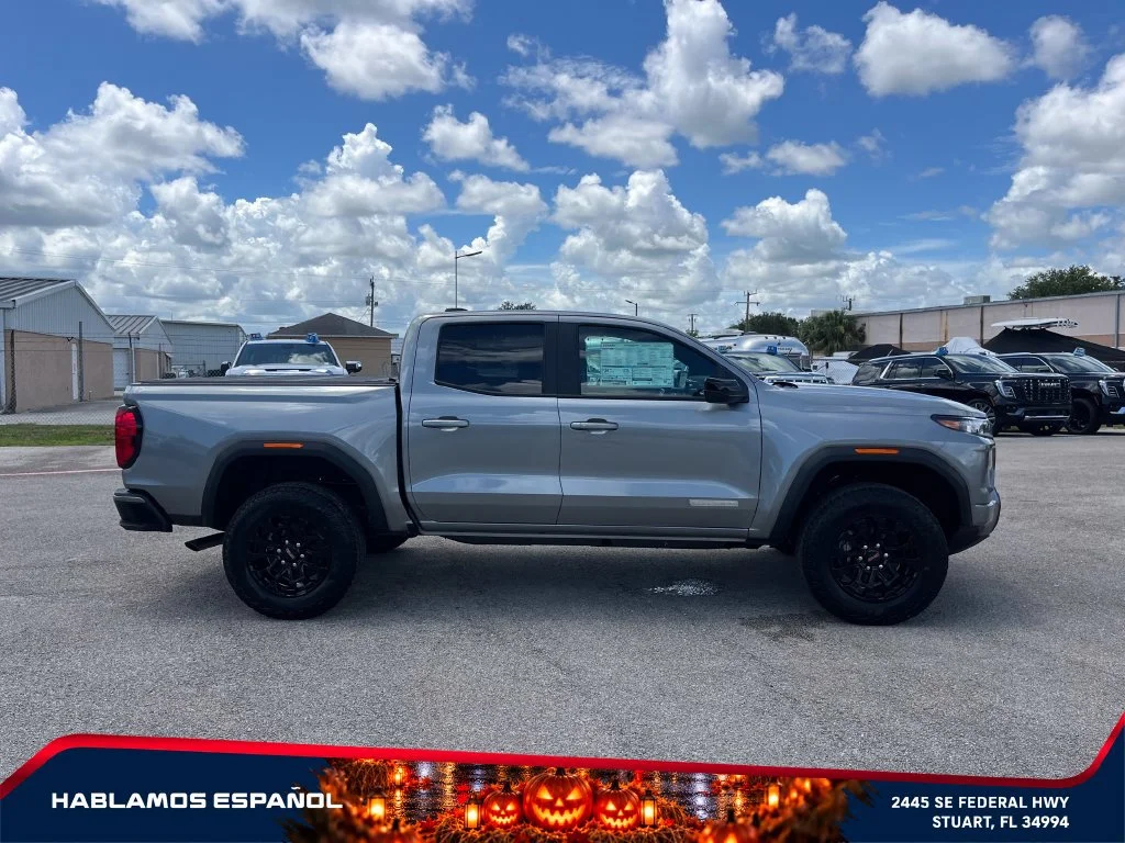 New 2026 Sterling Metallic GMC Elevation image 8