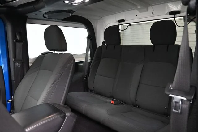 Used 2021 Hydro Blue Pearlc Jeep Sport S image 19