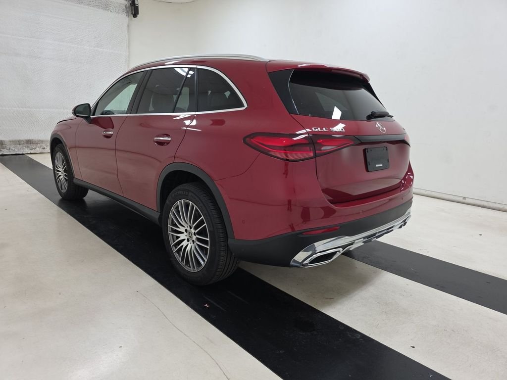 Certified Used 2025 MANUFAKTUR Patagonia Red Metallic Mercedes-Benz GLC 300 image 6