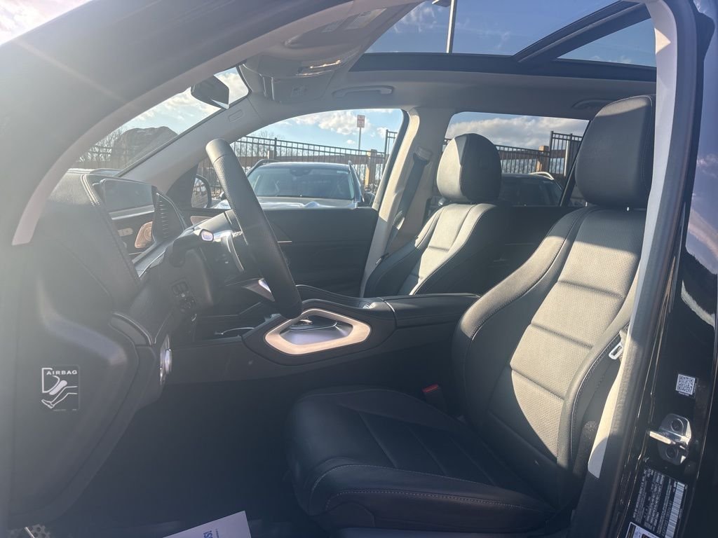 Used 2026 Black Mercedes-Benz GLS 450 image 12