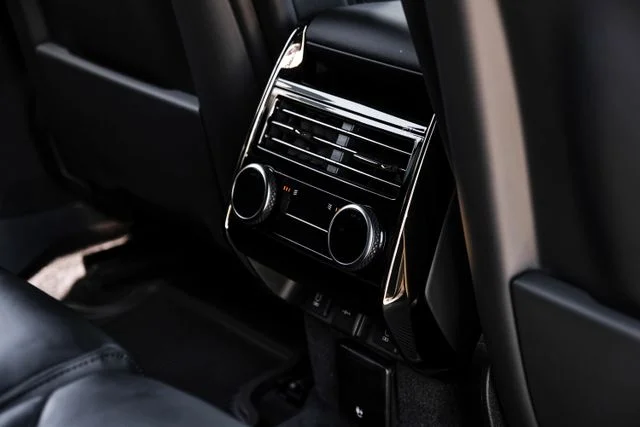 New 2026  Land Rover Dynamic SE image 45