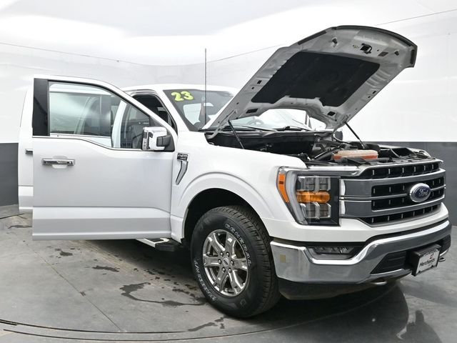 Used 2023 White Ford Lariat image 33